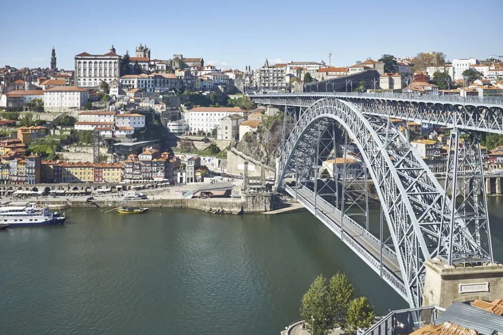 Portugal — documentary and travel photograph in Portugal, frame 28 of 46.